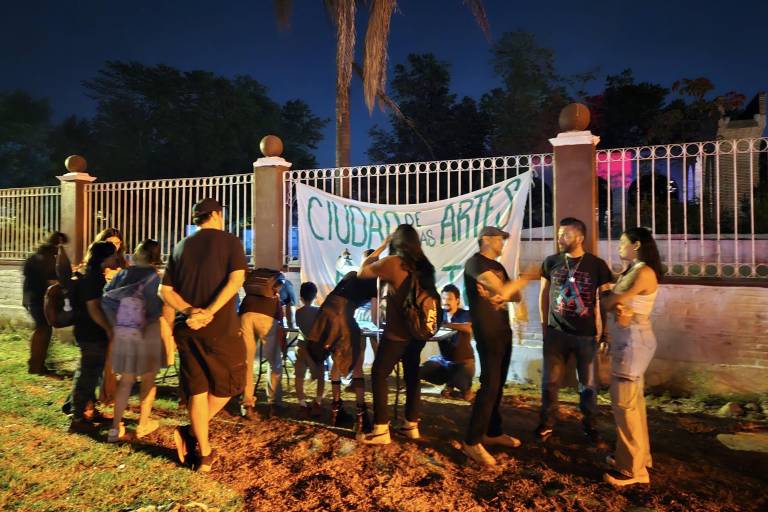 Demuelen Ciudad de las Artes en Nayarit para construir un estadio de futbol; activistas buscan frenar destrucción con amparo