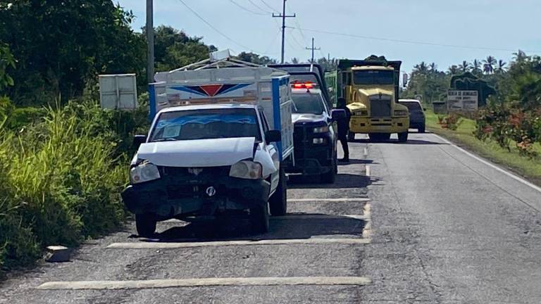 Choque en la carretera Escuinapa-Teacapán.