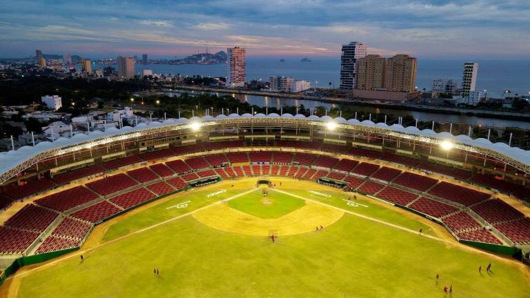 El Estadio Teodoro Mariscal podría albergar beisbol tanto en invierno como en verano.