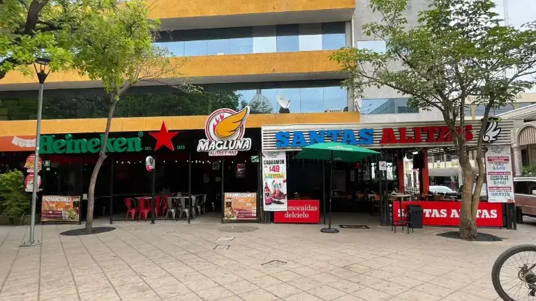 Restaurantes de Culiacán resienten bajo impacto en arranque del Mundial.