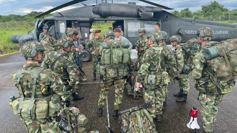 Más de 50 comandos de las Fuerzas Especiales fueron insertados en la selva de Colombia y se suman a la búsqueda de los menores desparecidos entre Caquetá y Guaviare.