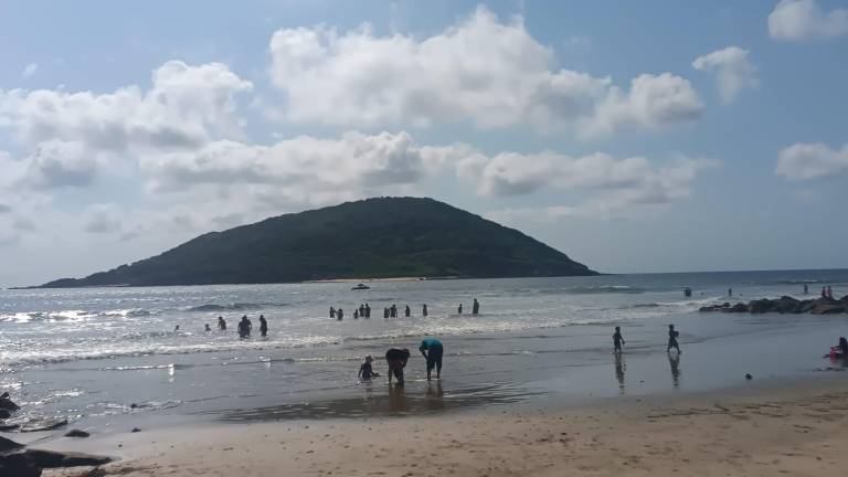 De acuerdo con los registros meteorológicos, la humedad osciló entre el 69 y 75 por ciento durante el día.