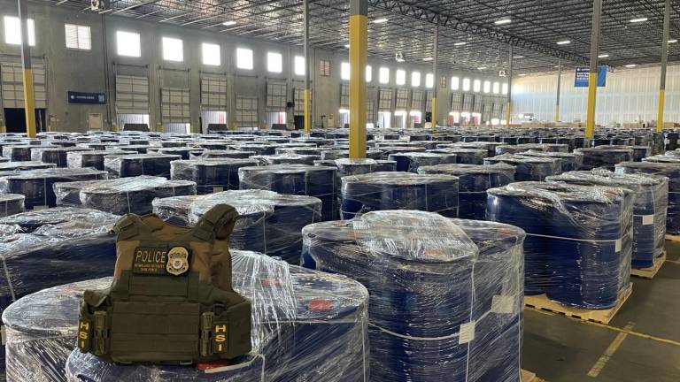 Contenedores con productos químicos provenientes de China y que Estados Unidos señala que eran para el Cártel de Sinaloa.