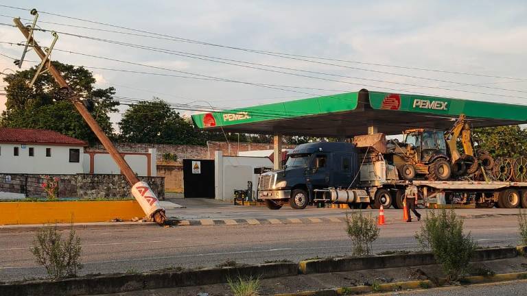 El percance se registró en el tramo cercano al entronque de la vía federal con el entronque a la sindicatura a Cacalotán.
