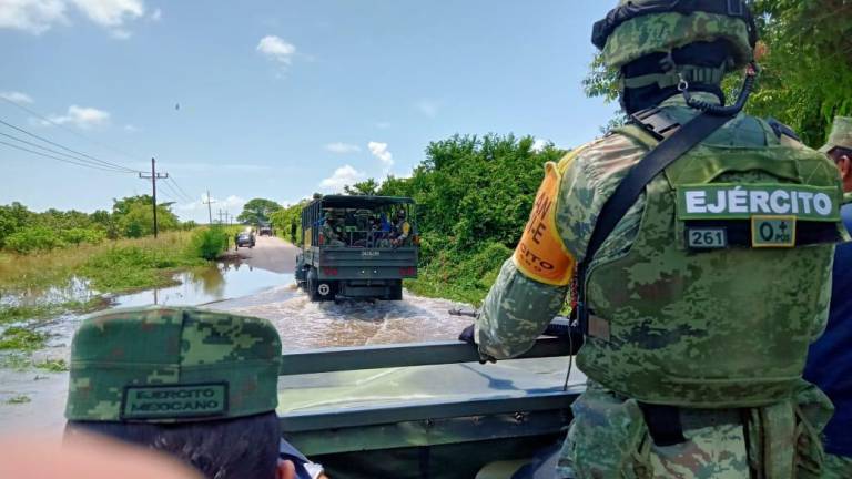 Realiza Ejército labores de auxilio y apoyo a la población en el traslado de retorno a la comunidad de Agua Verde