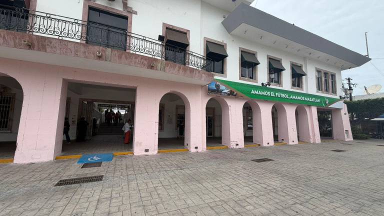 El Ayuntamiento autorizó cambiar el régimen jurídico de dos predios municipales para donarlos al Gobierno federal.