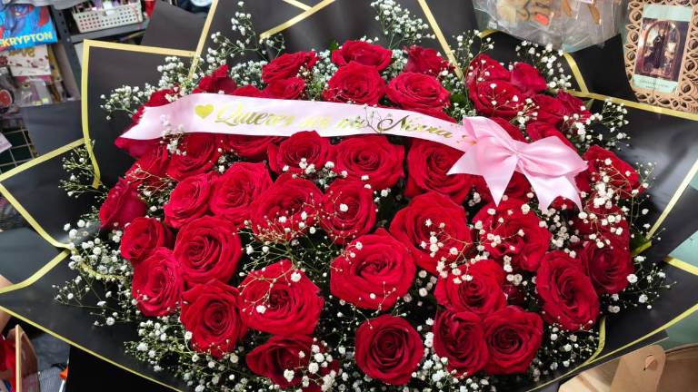 Floristas aseguran que este año no hubo apartados.