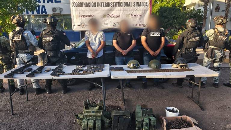 El GOES aseguró armas y vehículos tras el enfrentamiento en Santa Fe.