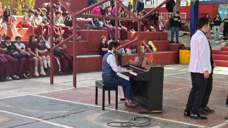 El evento incluyó talleres de ópera, freestyle y una conferencia sobre robótica y ciencia.