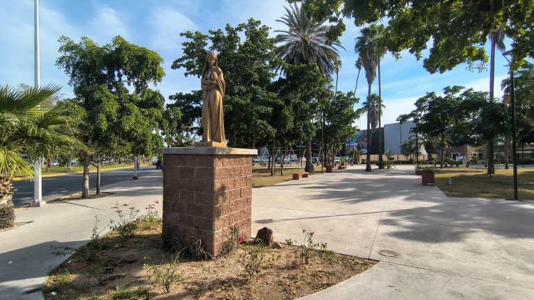 El Pino Navideño será instalado en el bulevar Rosendo G. Castro y la calle Vicente Guerrero, donde se encuentra el Monumento a la Madre.