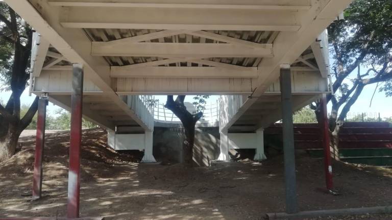 El puente bimodal sobre el río Humaya.