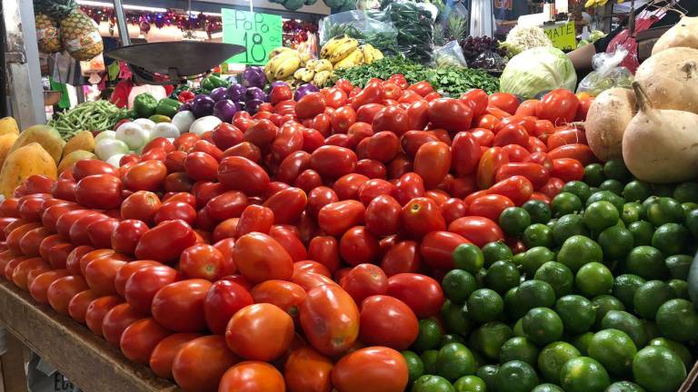 Con la llegada de la producción local, se registran bajas en los precios de hortalizas y verduras en el mercado Garmendia, en Culiacán