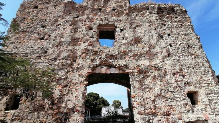 Turismo de Rosario anuncia que aseguradora autorizó el recurso para consolidar las ruinas del templo antiguo