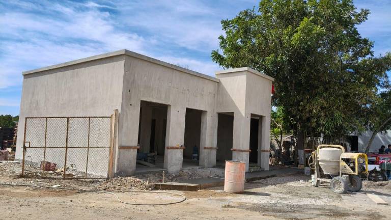 La ferretería podría inaugurarse durante el primer informe de labores el 15 de marzo.