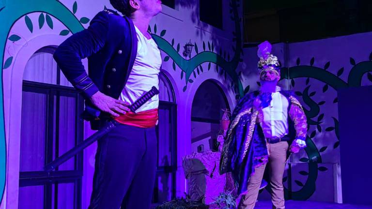 La Compañía de Arte de Mazatlán Sin Etiquetas presentó ‘El Principito, una aventura mágica musical’.