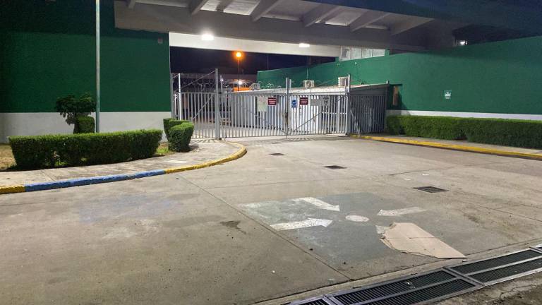 Personas armadas intentan robar la bodega del IMSS en Culiacán