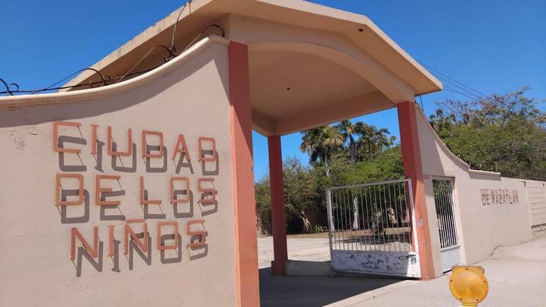 Mazatlecos responden con apoyos al llamado de la Ciudad de los Niños