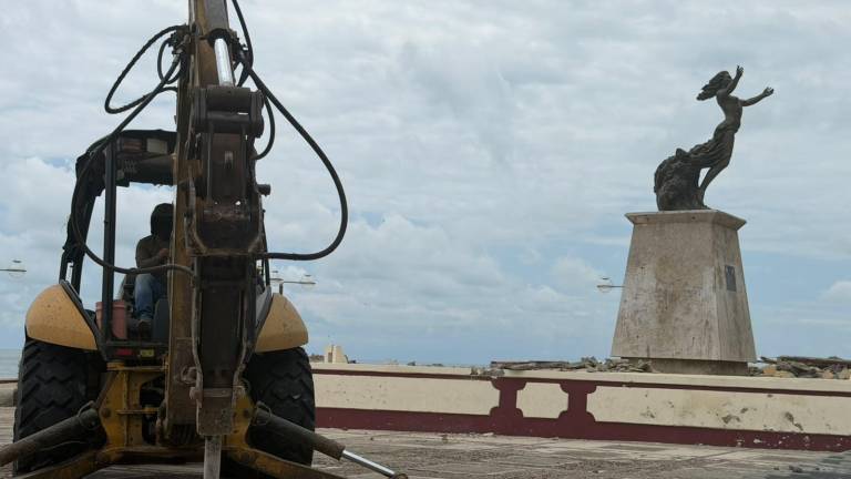 La remodelación busca modernizar el entorno sin alterar el valor histórico y simbólico del monumento.