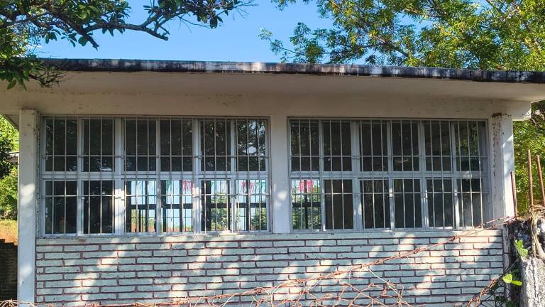 La falta de clases pone en riesgo la continuidad del plantel y la educación de 20 niños.