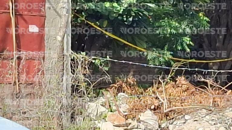 Una mujer fue localizada sin vida al interior de una construcción en obra negra de la Colonia Mazatlán III.
