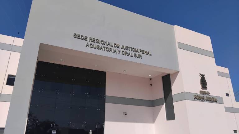 Alfredo “N” enfrentará tras las rejas el proceso penal por la retención de tres personas en Mazatlán.