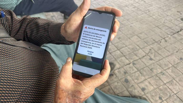 En teléfonos celulares de la población se recibió el alertamiento acompañado de un mensaje que precisó que no se trataba de una emergencia real, sino de una prueba del sistema de alertamiento.