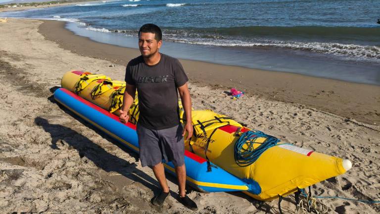 Lo que inició como un paseo familiar se convirtió un atractivo en playa Majahual, en Chametla.