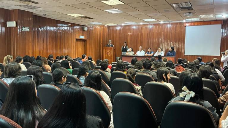 Foro de Educación Ambiental en la Biblioteca Central de la Universidad Autónoma de Sinaloa.