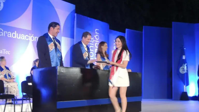 En solemne ceremonia, egresa la Generación Mayo 2026 de la Prepa Tec