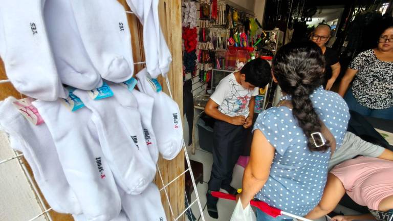 Se precisó que el canje será del 3 al 23 de agosto, en orden alfabético, y el 24 se destinará a los rezagados.