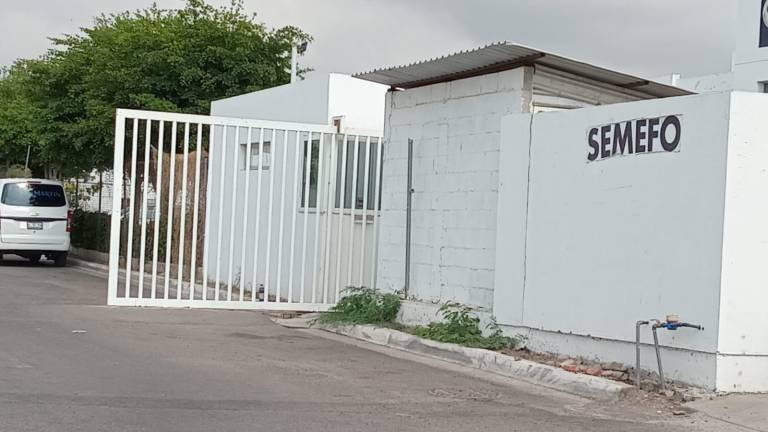 Después de estar cinco días en las instalaciones del Servicio Médico Forense, el cuerpo de Alejo Valenzuela fue entregado a sus familiares