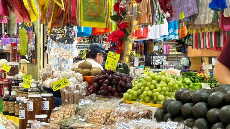 Los precios de la uva en Mazatlán alcanza hasta los 160 pesos por kilo.