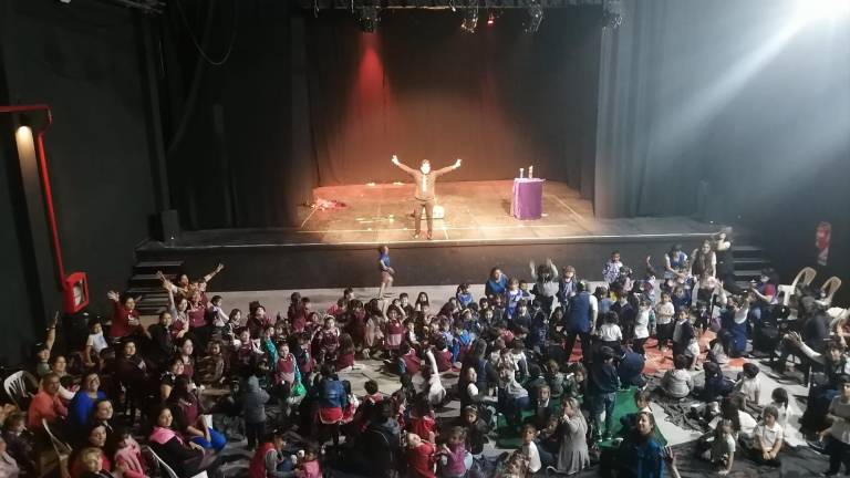 Chiristian Amezcua durante su presentación en Argentina.