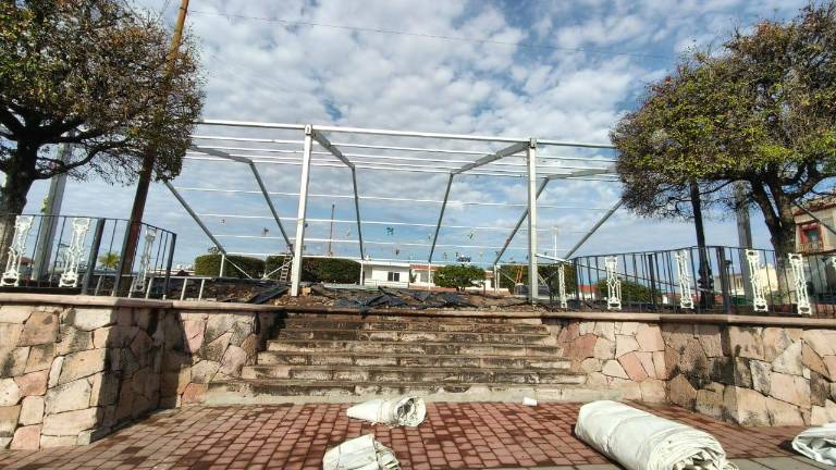 La pista de hielo instalada frente al Palacio Municipal de Rosario ya fue retirada.