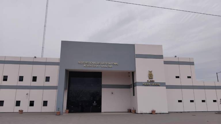 Sala Regional de Justicia Penal en Mazatlán a donde compareció el imputado por el feminicidio de madre buscadora.