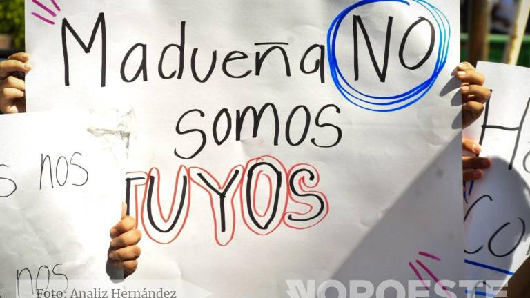 Manifestación de estudiantes de la UAS en contra de las autoridades universitarias.