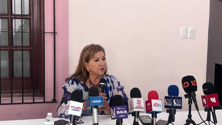 La aspirante de Morena a una candidatura, Tere Guerra Ochoa, habla del abucheo en un resturante.