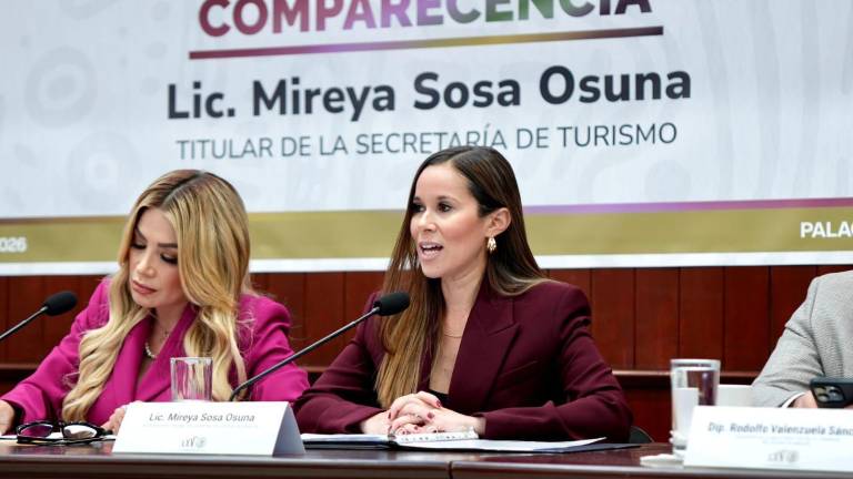 La Secretaria de Turismo de Sinaloa, Mireya Sosa Osuna, presentó ante el Congreso del Estado los resultados del sector turístico correspondientes a 2025.