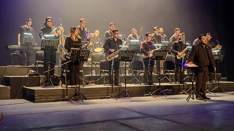 La agrupación Sinaloa Big Band Jazz se presenta en la gran clausura del Festival Cultural Sinaloa 2023, en la Zona Sur.