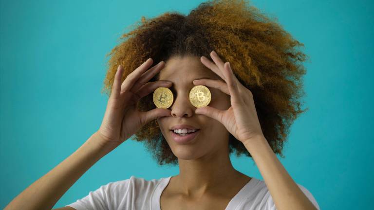 ¿Es el bitcoin una alternativa más barata para recibir dinero desde Estados Unidos?