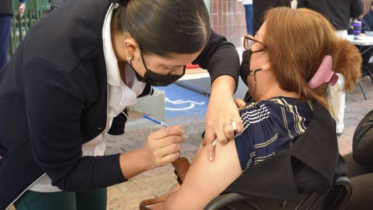 Hace un año empezó la inmunización en México. 84 millones de personas están vacunadas