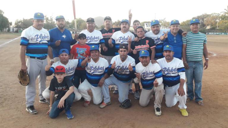 Los Plebes del Rancho se consagró como campeón de campeones de la Liga de Beisbol Taxis Verdes 2022.