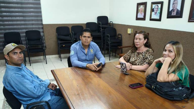 Personal del CESUR, de la UAS, denuncian irregularidades en la unidad académica.