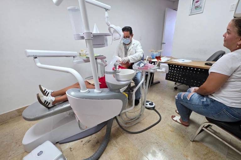 Mejorarán instalaciones y servicio del Issste de Escuinapa