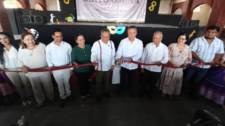 Autoridades hicieron el corte del listón para inaugurar el nuevo espacio.