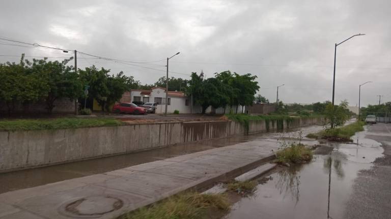 Continuará Ayuntamiento instalando barandales en afluentes de Culiacán