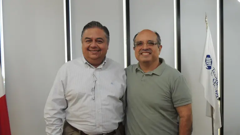 Señala Adrián Espinoza que la Inteligencia Artificial viene a sumar, no a reemplazar