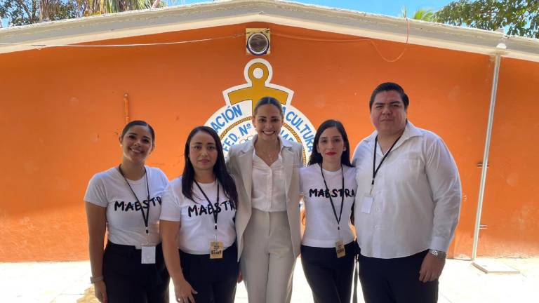 Estudiantes de Secundaria Federal 3 realizan segunda colecta de tapas en apoyo a niños con cáncer