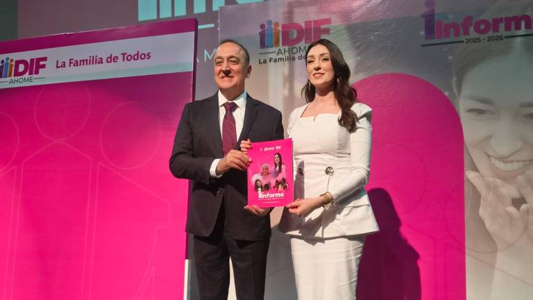 Marissa Menéndez de Llano Chávez presentó su Primer Informe de Actividades al frente del Sistema DIF Ahome para el periodo 2025-2026.