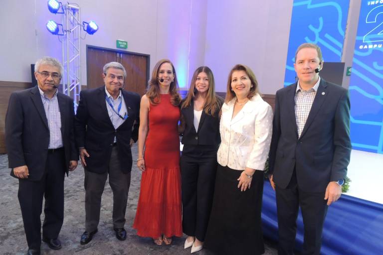 Conocen los logros del Tec de Monterrey en su informe de labores